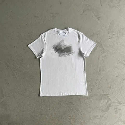 T-shirts shelf