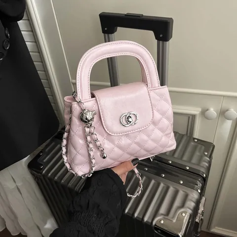 Bags shelf